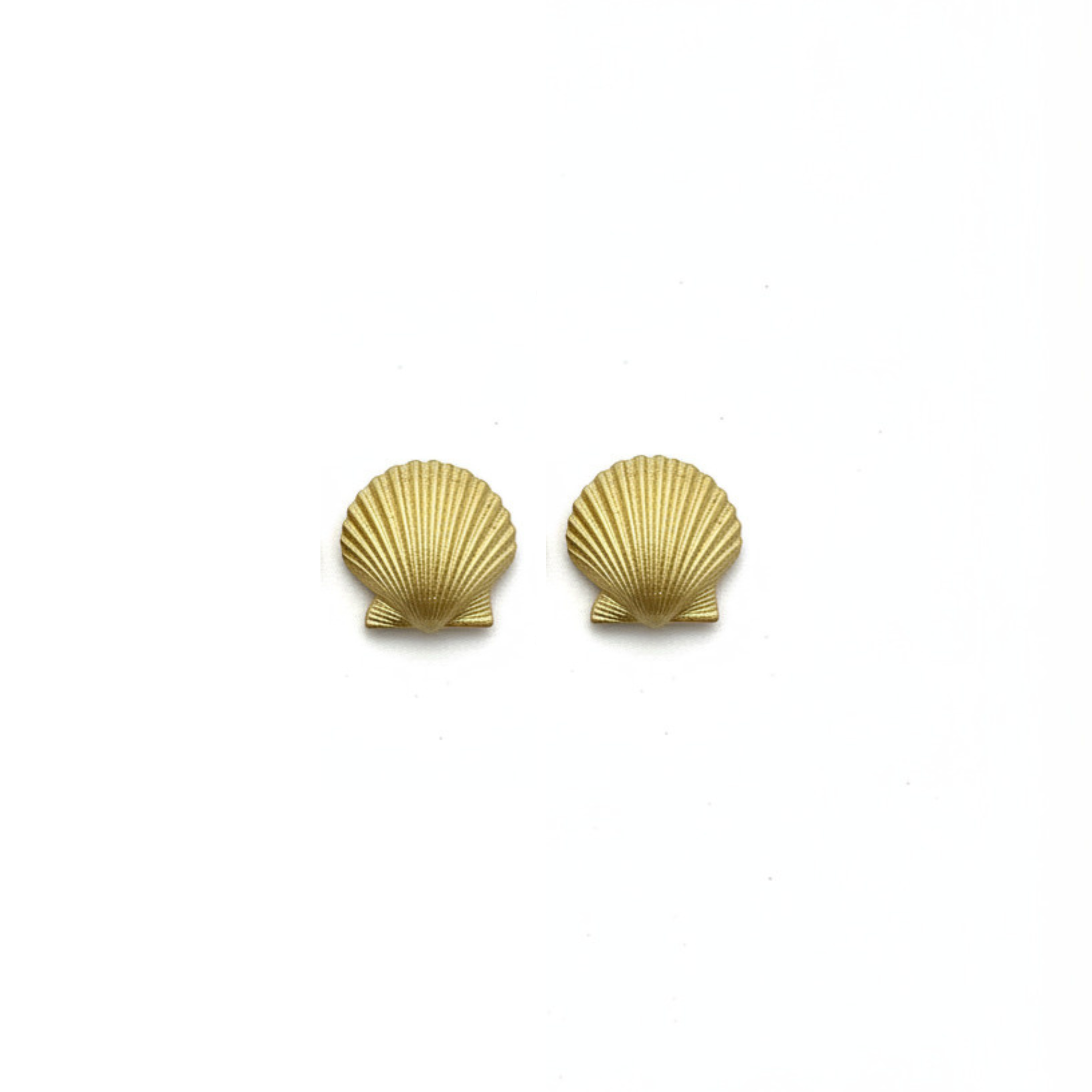 Sankaty Gold Shell Earrings