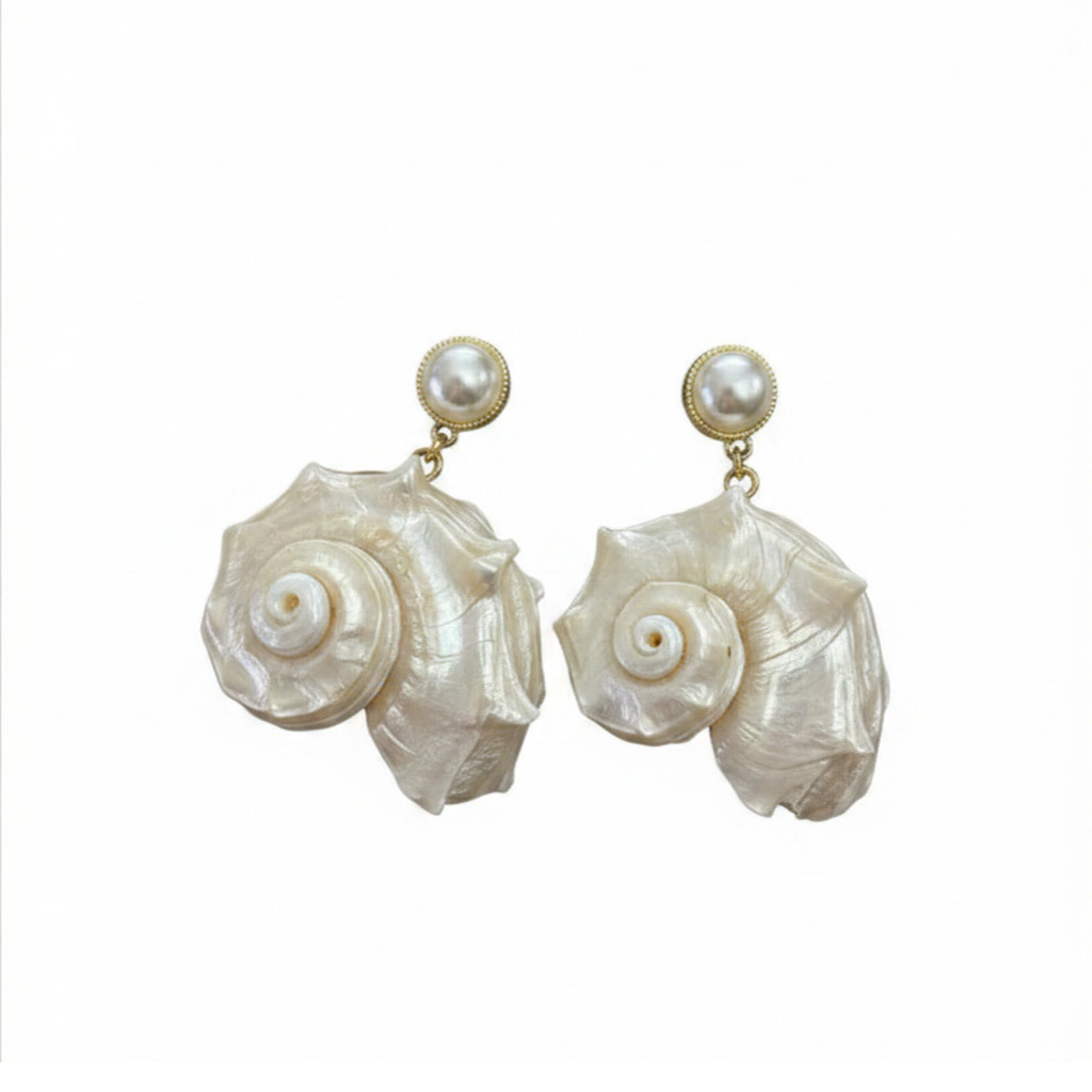 Gustavia Shell Earrings
