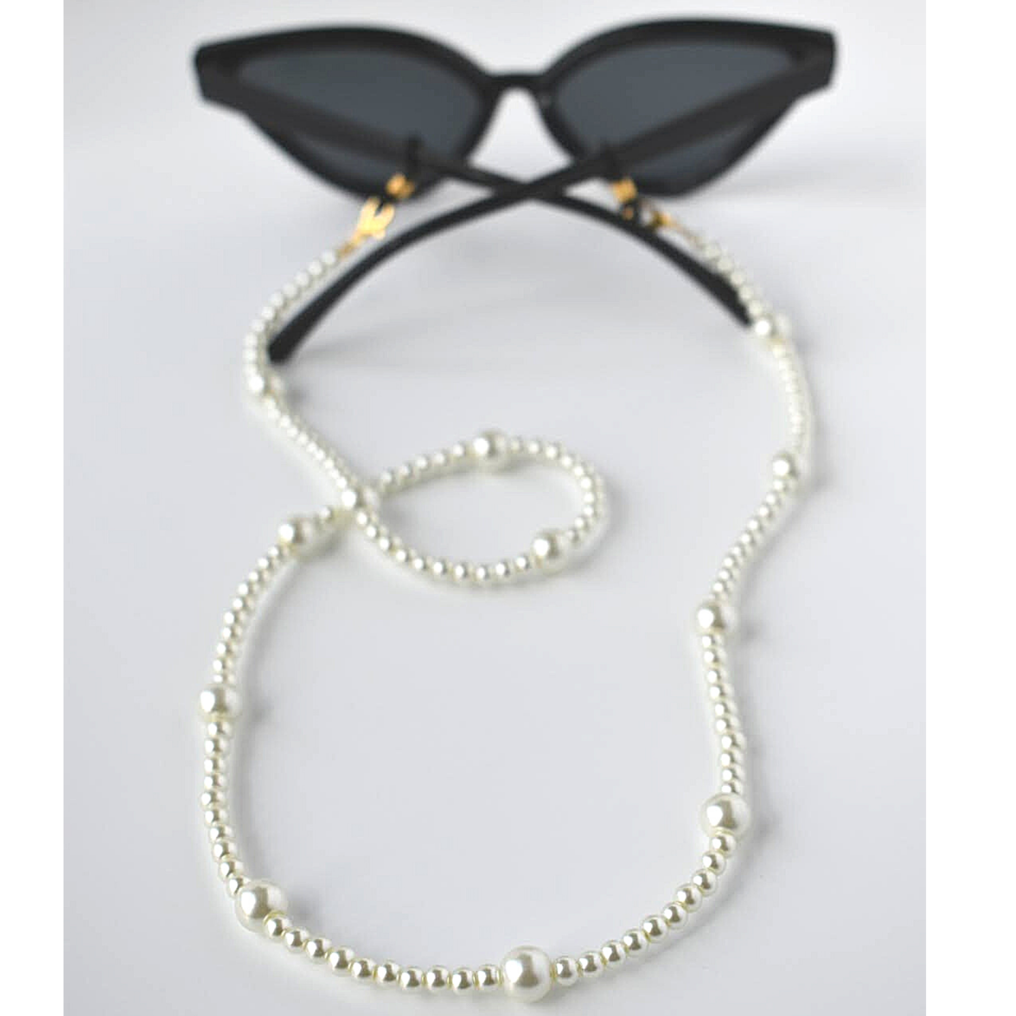 Biarritz Pearl Sunglass Chain